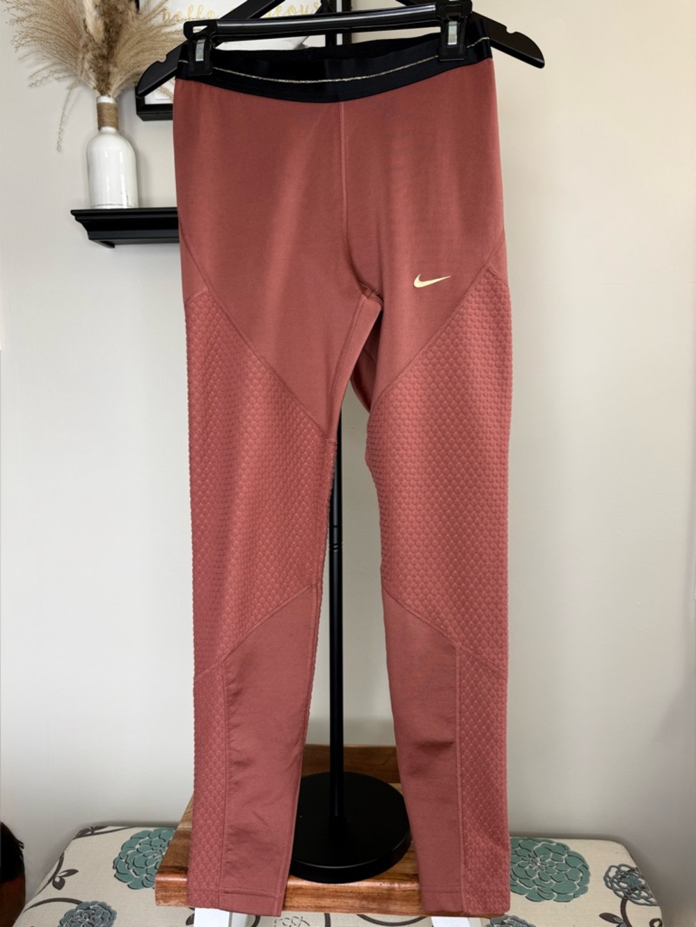 Nike Girls' Rusty Rose Performance Leggings